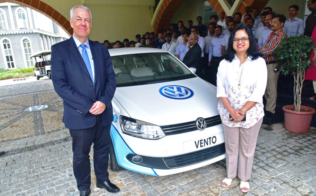 Volkswagen: Small acts of donation