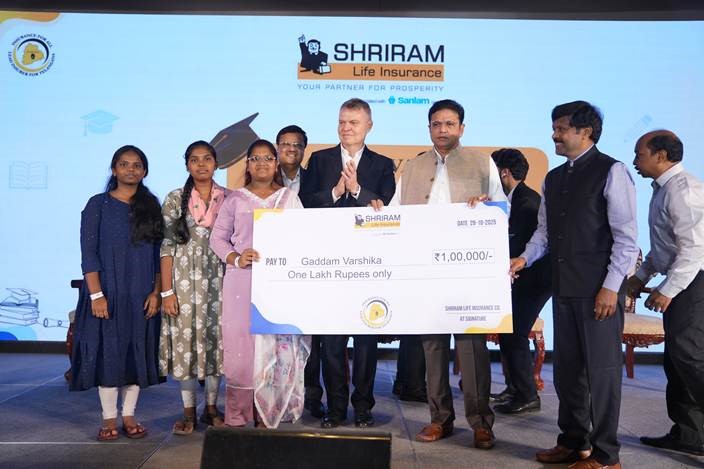Shriram Life Announces Scholarships for School Toppers Across Telangana