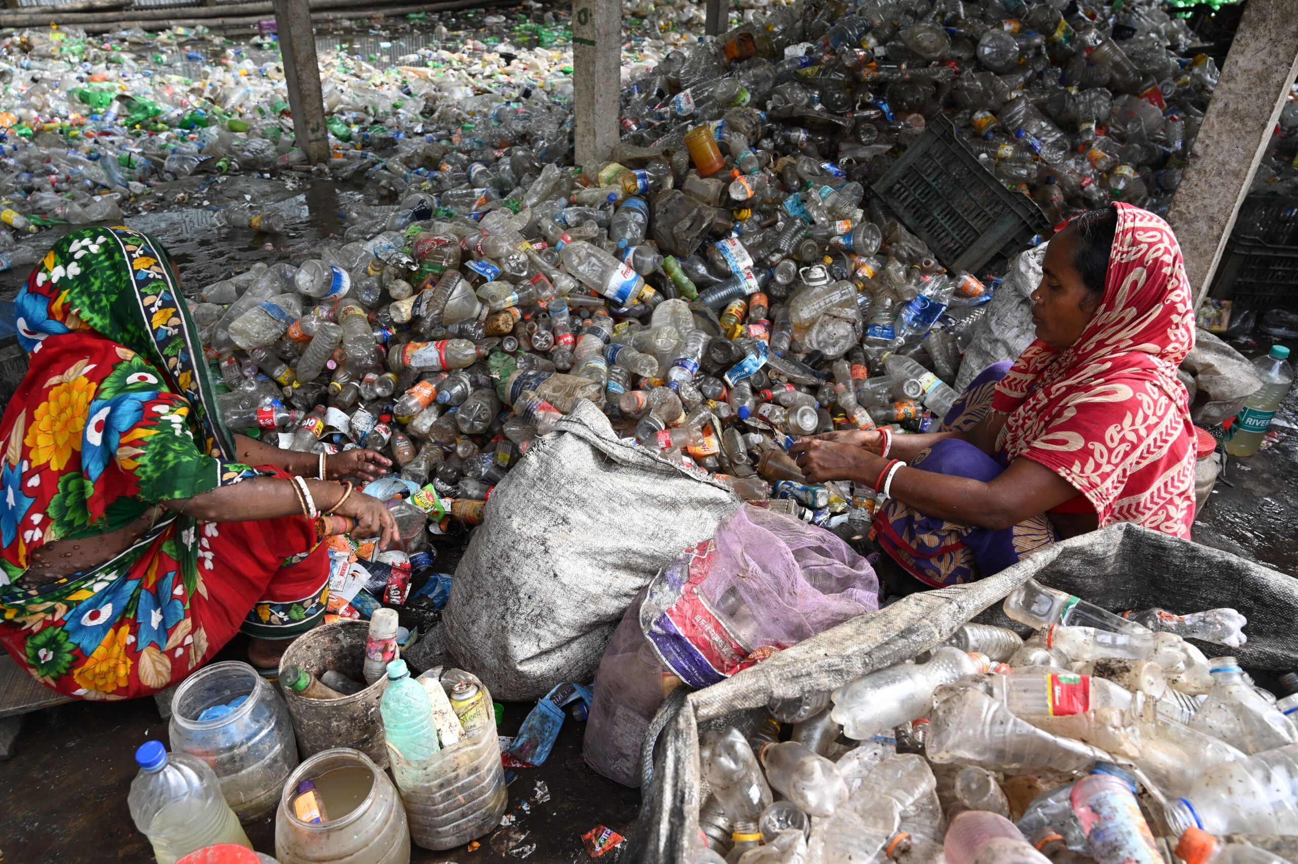 How Effective Are Waste Management Policies in Reducing Environmental Pollution?